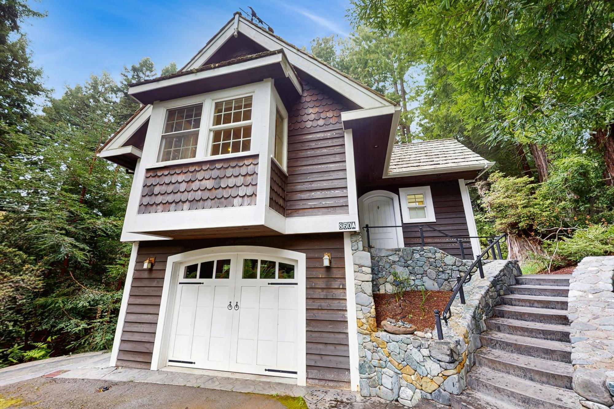 Serene Redwood Retreat アーケータ エクステリア 写真