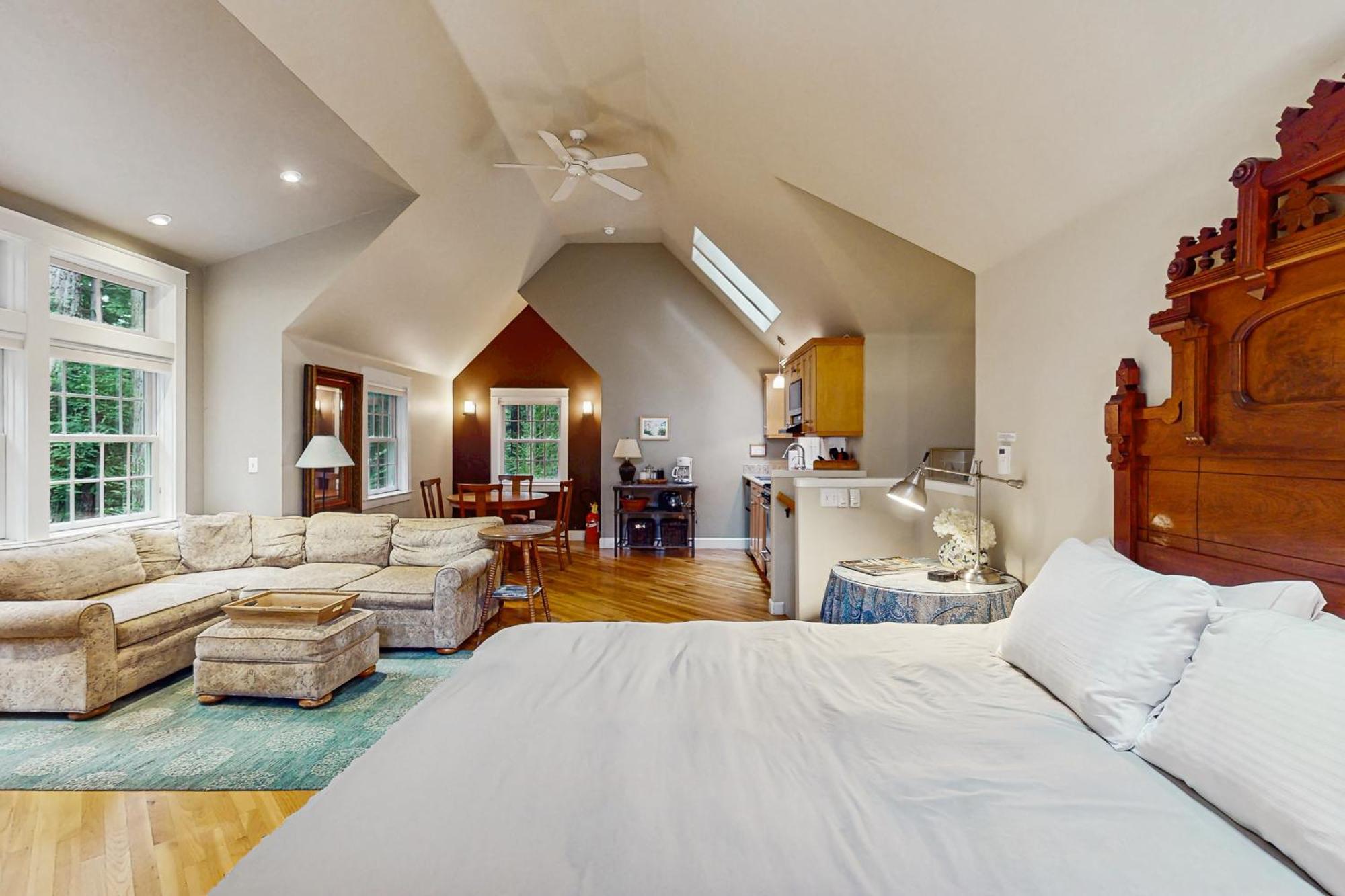 Serene Redwood Retreat アーケータ エクステリア 写真